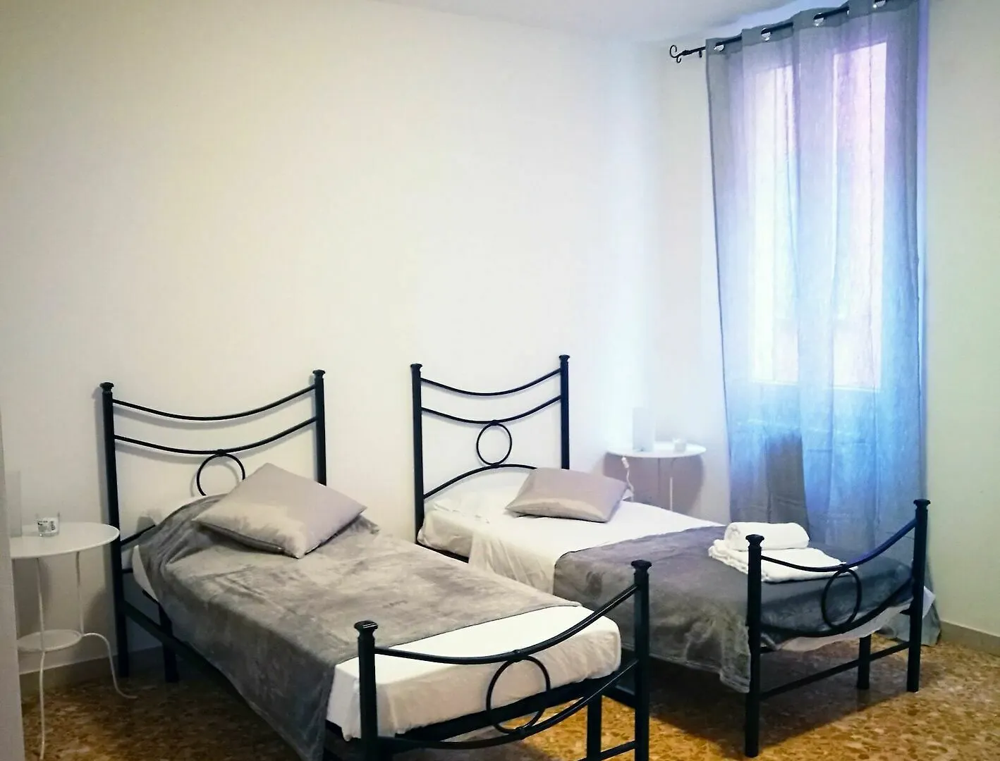 מלון בולוניה Bed&Breakfast San Vitale 47